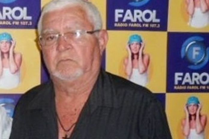 Santa Rosa deixa Rádio Farol na estreia por não aceitar "encher a bola" de Júlio Cezar em Palmeira