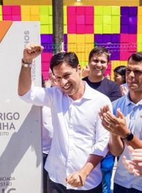 Prefeito Rodrigo Cunha entrega Gigantinhos Bilíngue Parque da Lagoa e destaca transformação histórica no Vergel