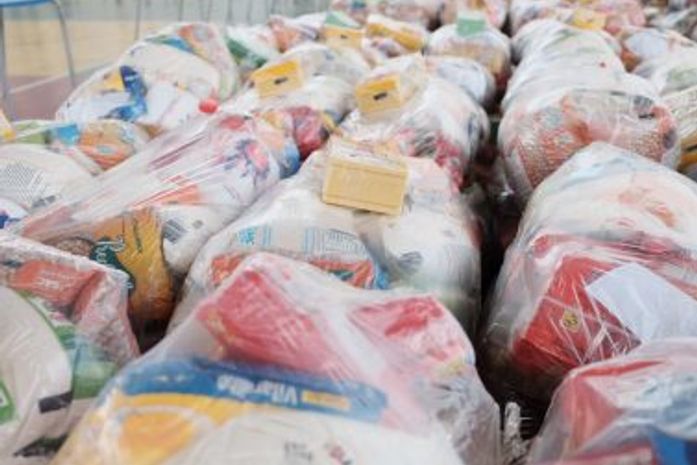 Prazo para retirada de cestas para moradores do Tabuleiro é prorrogado até sexta, 15