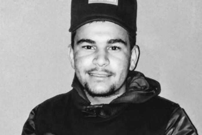 Jovem de 18 anos foi morto a tiros na localidade conhecida como "Favela", em Canapi.
