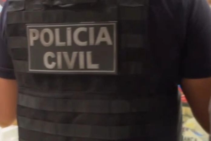 Polícia prende no Paraná dupla que estava foragida há 14 anos por latrocínio em Alagoas
