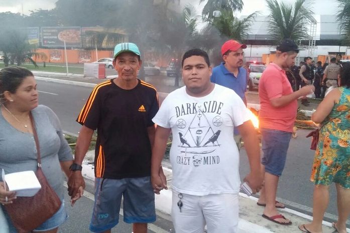 Após protestos, ambulantes são liberados para vender na festa dos "200 anos de AL"