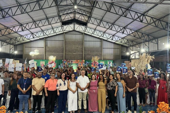 Mais de 400 alunos da EJA de São Miguel dos Campos receberam certificados de cursos profissionalizantes