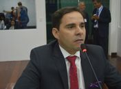 Vereador Kelmann Vieira deve voltar à Câmara para comandar a oposição a JHC 