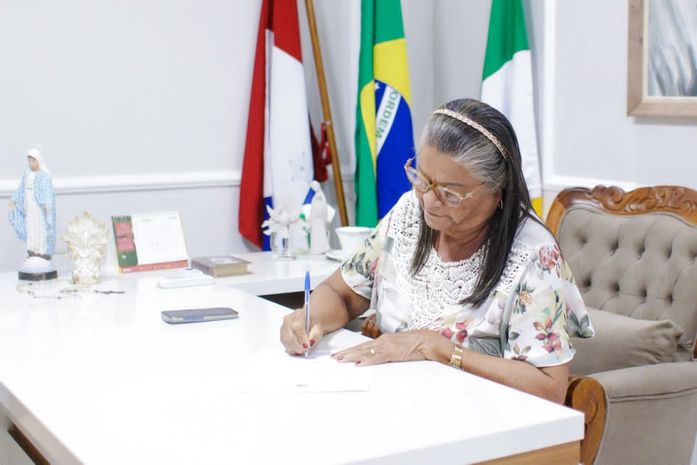 Tia Júlia inicia ajustes no governo para fortalecer gestão e acelerar ações do Plano de Governo