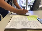 Procon fiscaliza filas de bancos após denúncias e autua agências no Centro de Maceió