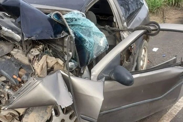 Após colisão com trator, motorista morre na AL 420 em São Miguel dos Campos