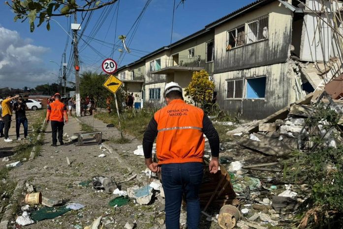 Famílias que tiveram imóveis atingidos por explosão vão ser acolhidas