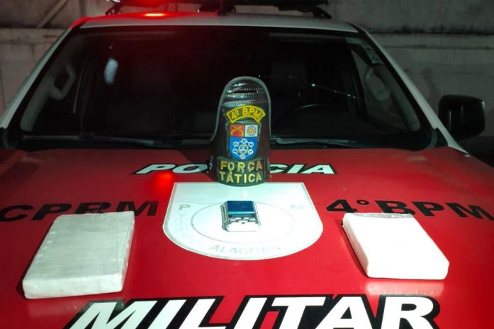 PM apreende 1,8 kg de cocaína em Maceió e revólver após disparos em Maravilha