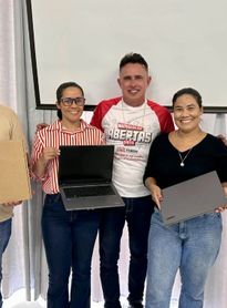 Prefeitura de Penedo investe mais de R$ 500 mil em tecnologia e entrega 34 computadores e 70 notebooks