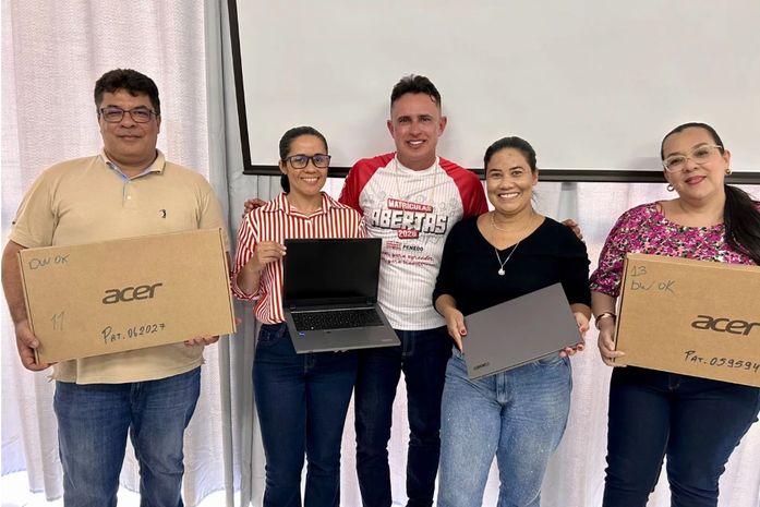 Prefeitura de Penedo investe mais de R$ 500 mil em tecnologia e entrega 34 computadores e 70 notebooks