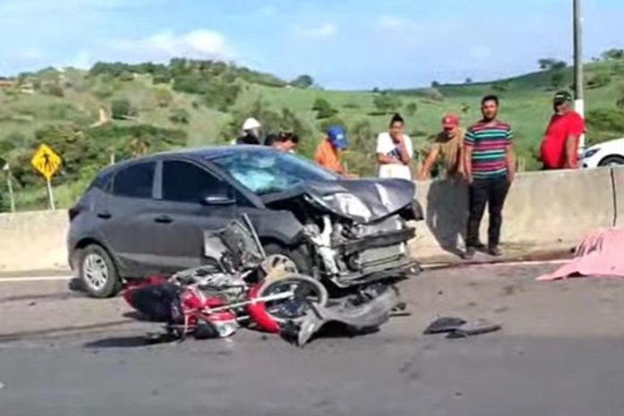 Motociclista morre ao tentar fazer retorno em passagem de pedestre na AL-220