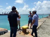 Pesquisadores investigam as causas de fissuras no bairro Pinheiro.