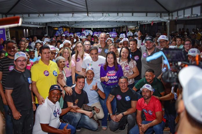 Renato Filho e Fátima Canuto abrem comitê em Atalaia e iniciam campanha de rua