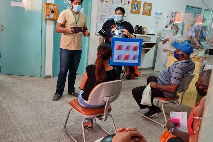 Residentes fazem trabalho educativo no Hospital Escola Dr. Helvio Auto