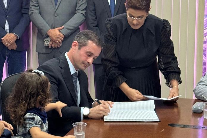 Novo conselheiro do TCE/AL, Bruno Toledo é empossado em cerimônia na Presidência