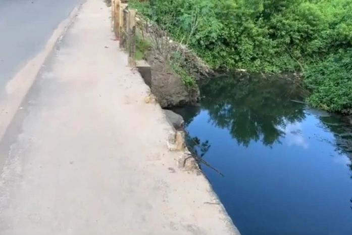 Ponte sobre o Riacho Piauí está com sérios problemas estruturais em Arapiraca