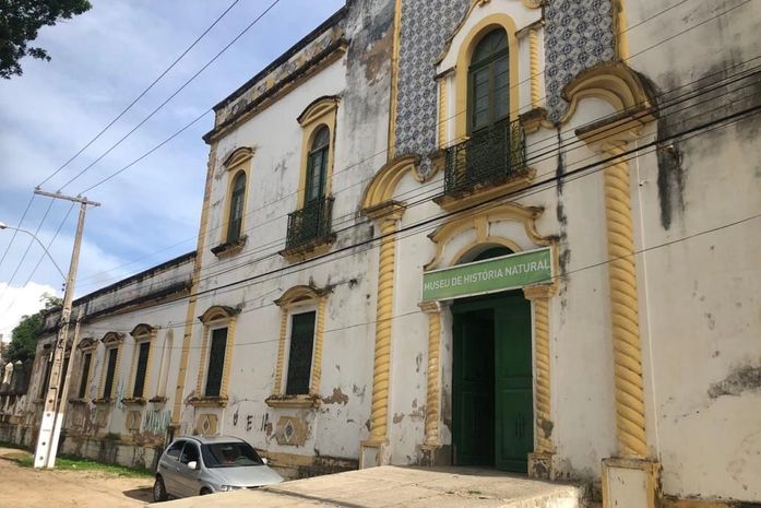 Homem é preso em flagrante ao tentar furtar fios e grades de alumínio de museu em Maceió