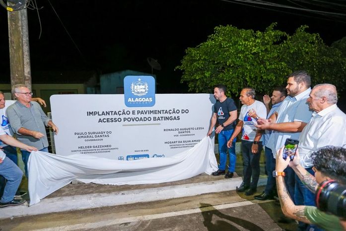 Governador inaugura acesso ao povoado Batingas e entrega pavimentação asfáltica de mais de 60 ruas em Arapiraca