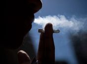 Fumante com coronavírus tem 14 vezes mais chances de morrer