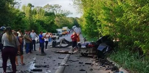 Colisão frontal na BR-104 deixa empresário morto em Branquinha