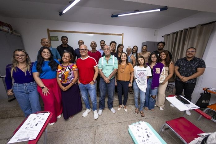 Cursos gratuitos de idiomas estrangeiros ampliam oportunidades e mudam vidas de alunos em Maceió