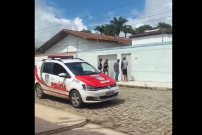 PM estoura cativeiro e libera empresário sequestrado em Arapiraca