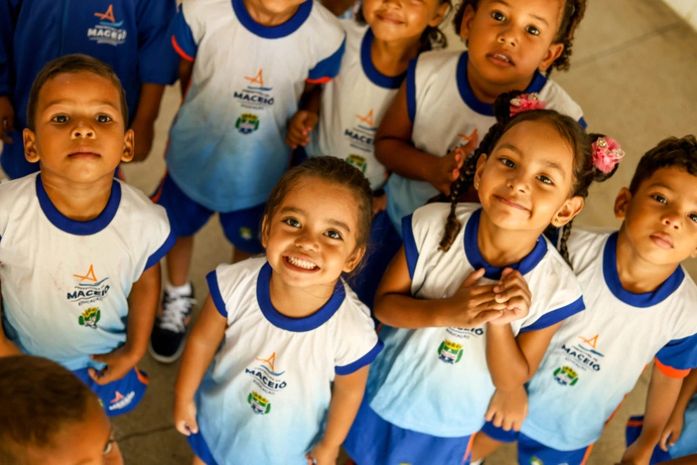 Maceió institui Política de Educação em Tempo Integral na rede pública municipal de ensino