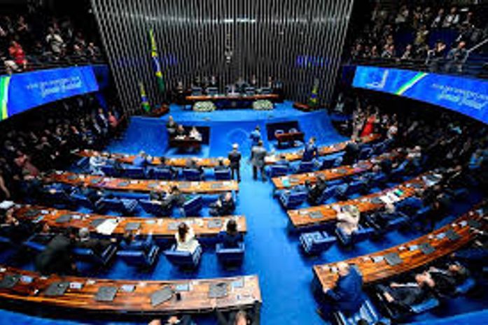 Senado aprova PEC do fim da escala 6x1 e trabalhador terá dois dias de folga por semana