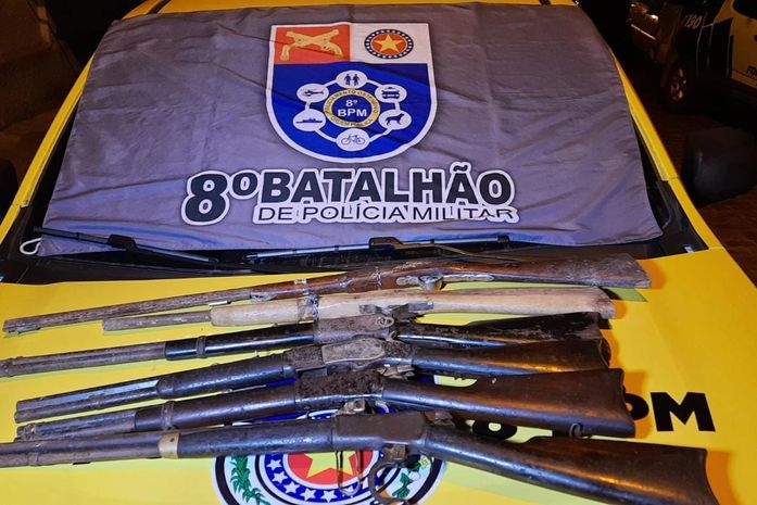 Durante apuração de denúncia de assalto, militares apreendem armas em sítio 
