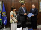Renan recebe relatório final da Comissão Nacional da Verdade