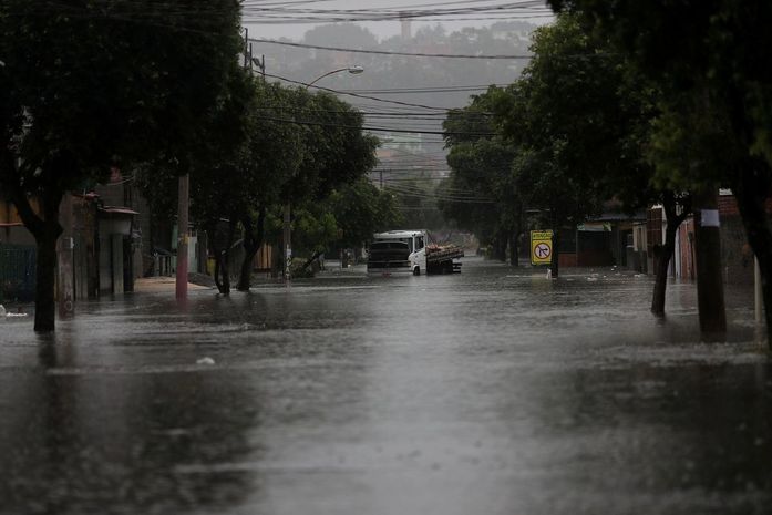 Temporal causa uma morte no Rio de Janeiro
