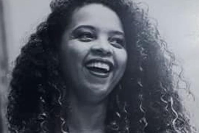 “Em minha infância não tínhamos luz, nem água em casa. Tive uma infância muito pobre mesmo.” afirma Marta Nunes, a preta gaúcha, Doutora em Química.