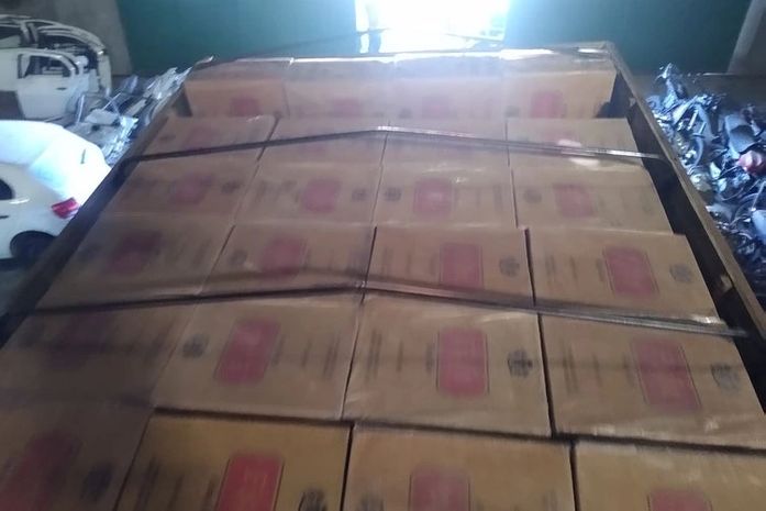 Carga de cigarros contrabandeados apreendida em Penedo.