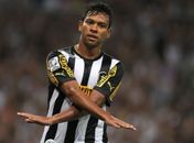 Com experiência em “gigantes”, atacante Wallyson é o novo reforço do CRB