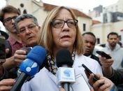 Bolsonaro usará bolsa de colostomia por até três meses, diz médica