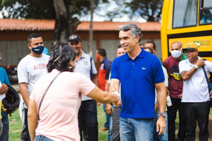 Comissão aprova projeto de Rafael Brito que institui piso salarial dos motoristas de transporte escolar