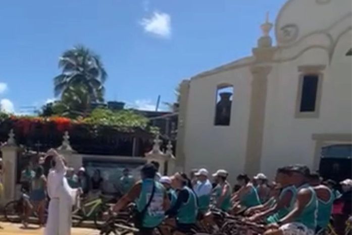 Evento patrocinado por igreja de Paripueira termina aos gritos de "FDP"; veja vídeo