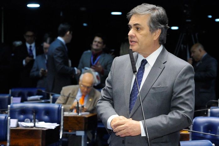 Senador Cássio Cunha Lima