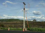 Fios de rede elétrica se rompem ocasionando princípio de incêndio na AL 220