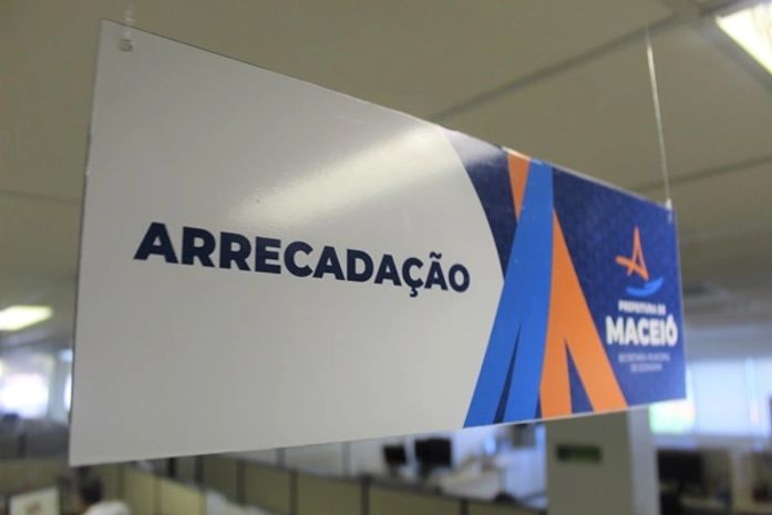 Boletos podem ser emitidos pela internet, no site de serviços da Prefeitura de Maceió