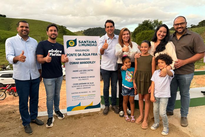 Prefeito de Santana do Mundaú entrega ponte na zona rural