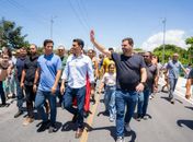 Ao lado de JHC e Rodrigo Cunha, vereador Chico Filho comemora entrega de ponte na Santa Lúcia