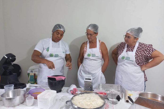 Prefeitura e SENAR disponibilizam novos cursos de culinária para mulheres de Lagoa da Canoa
