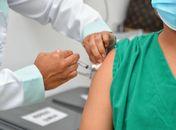 Infectologista orienta sobre importância de vacinação para prevenção da Covid-19 e síndromes gripais