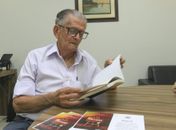 Artista plástico Ismael Pereira, aos 78 anos, lança seu primeiro livro de poemas em Maceió