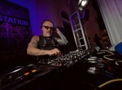 Semana do Natal no Rex Bar reúne festas, shows e diversidade cultural