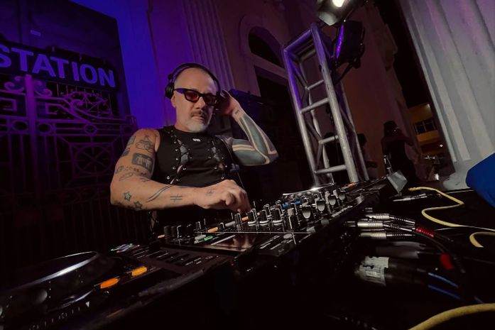 Semana do Natal no Rex Bar reúne festas, shows e diversidade cultural