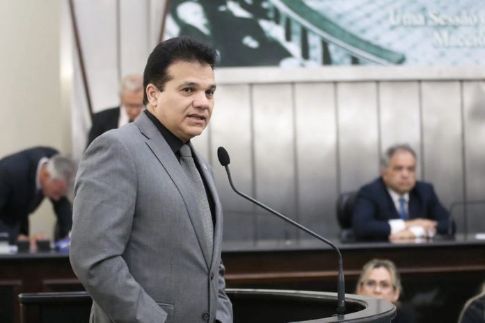 Deputado Ricardo Nezinho apresenta projeto de lei para impedir nomeação de condenados por violência contra o idoso