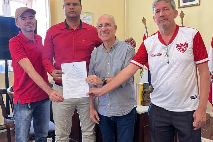 Prefeitura assina convênio autorizando maior repasse financeiro da história para o Sport Club Penedense